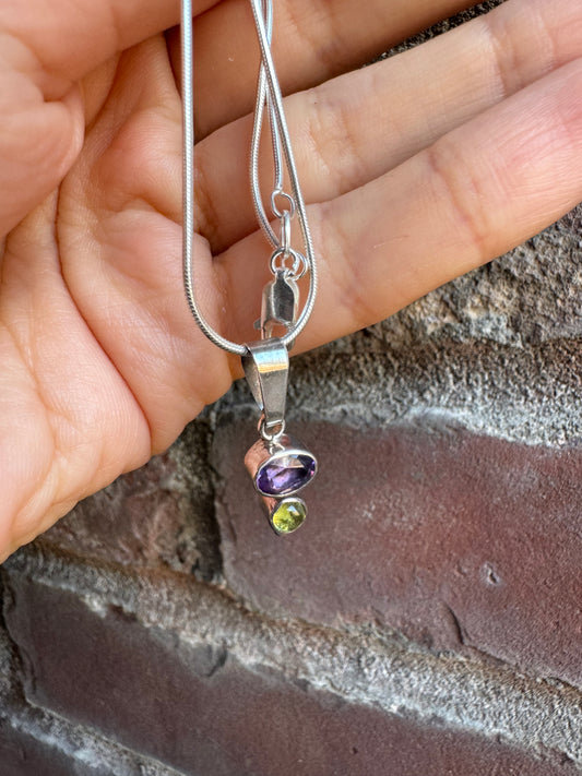 Tiny TwoToned Pendant in Amethyst/Peridot