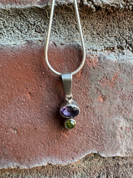 Tiny TwoToned Pendant in Amethyst/Peridot